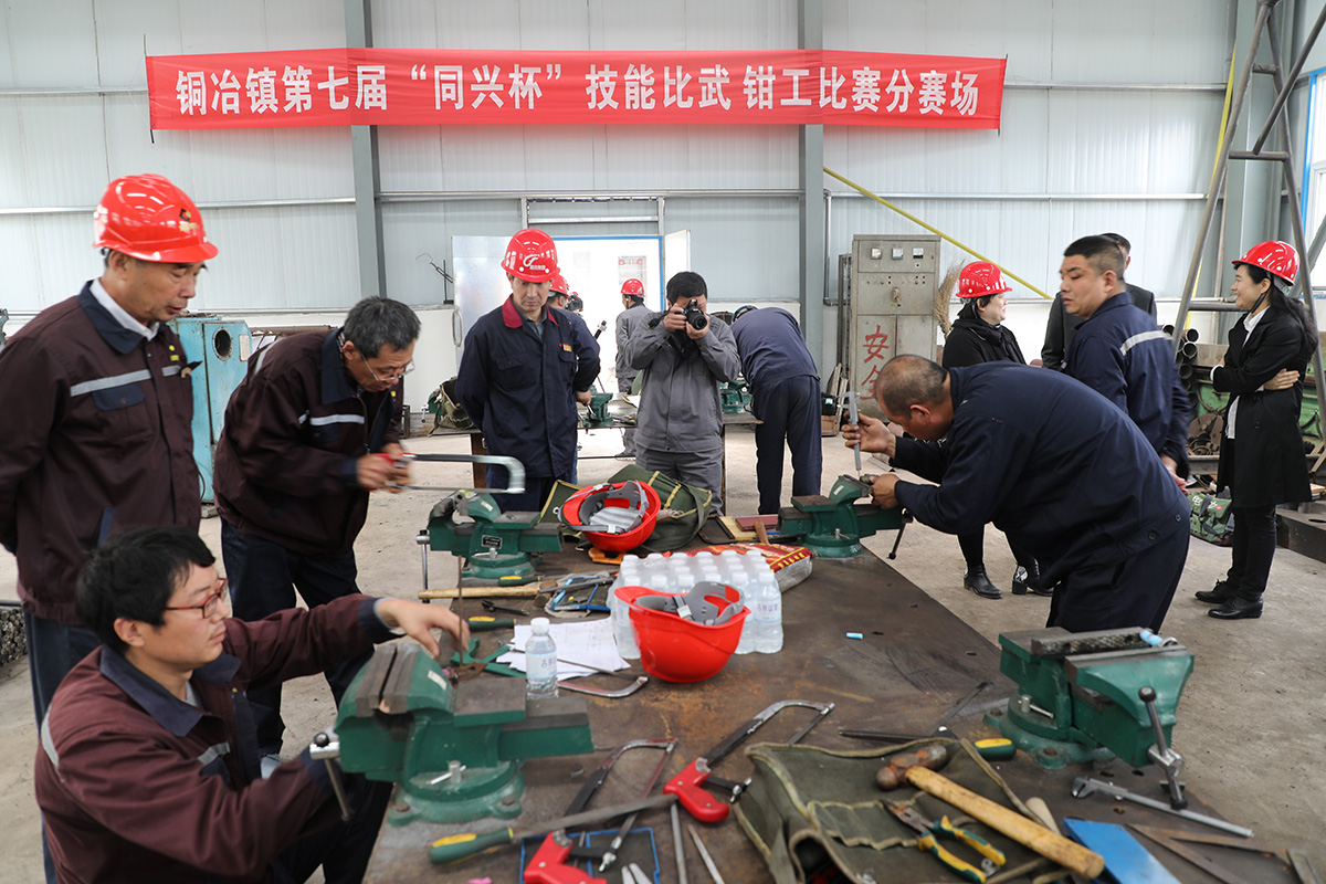 ͭұ����߽조ͬ�˱������ս���ǯ��������