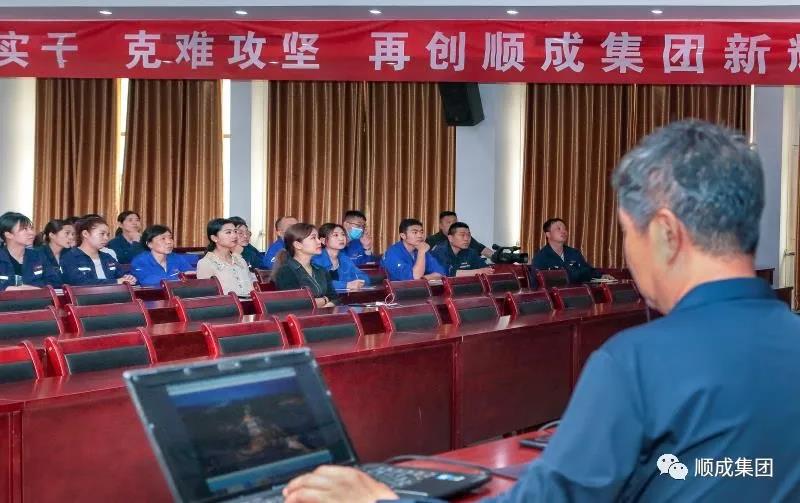 ����AGֱ�������ž���ͨѶԱ��Ӱ������ѵ��